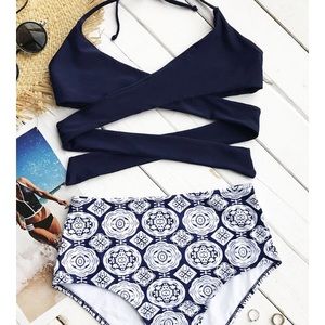 High Waisted Bikini Navy & White. Medium. NWT